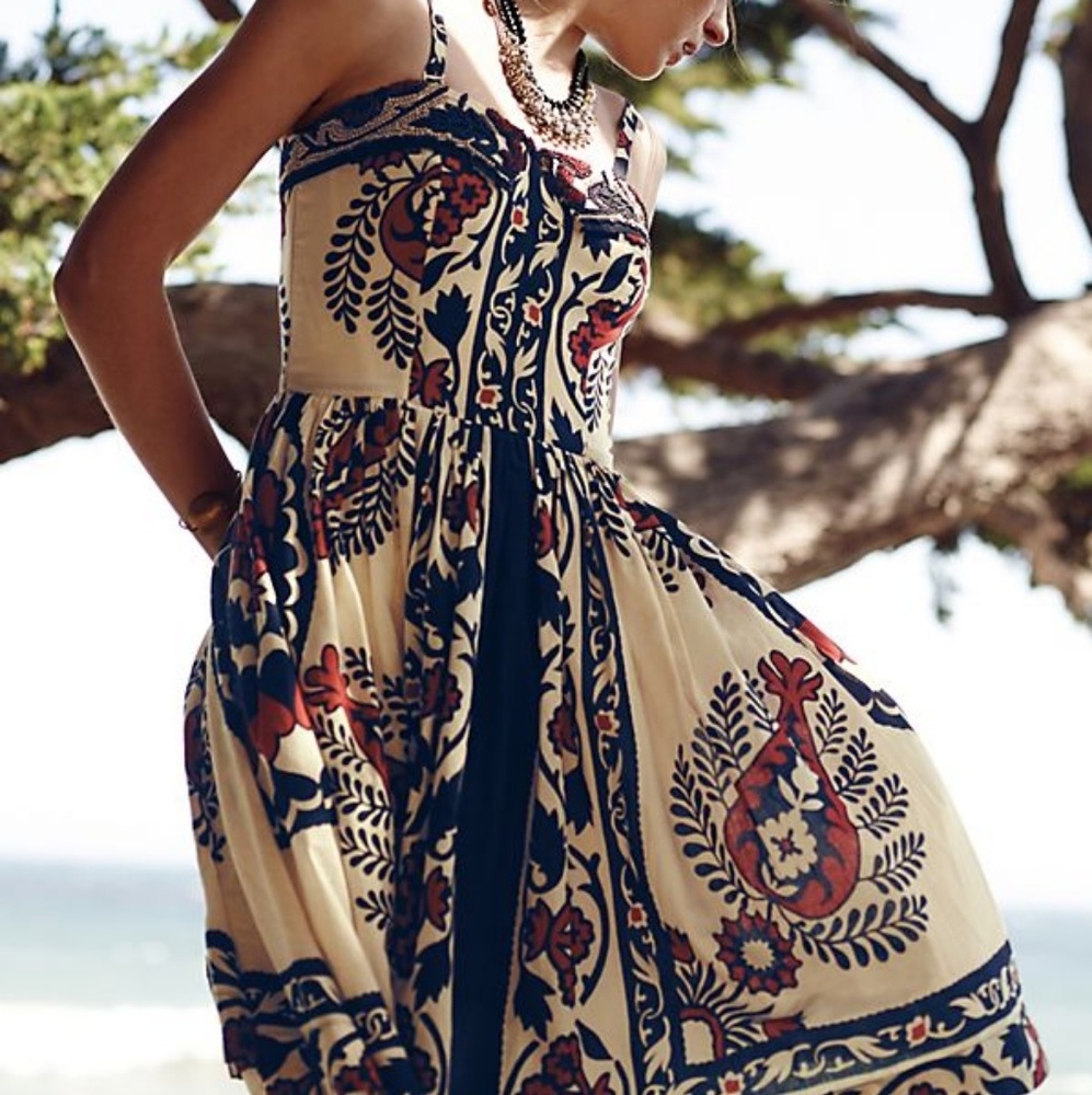 🦄 Sweetwater Dress by Yoana Baraschi